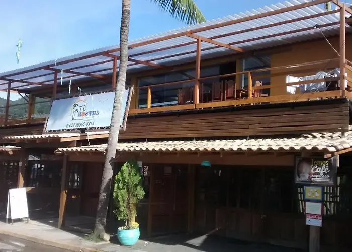 Ti Hostel Trindade Hospeda